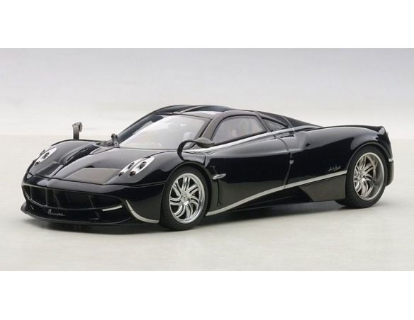AUTOART AA58209 PAGANI HUAYRA 2012 BLACK W/SILVER STRIPRES 1:43 Modellino