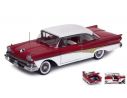SunStar SS5274 FORD FAIRLANE 500 HARD TOP 1958 RED/WHITE 1:18 Modellino