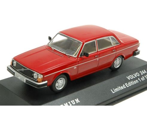 Triple 9 T9P10016 VOLVO 244 1978 RED 1:43 Modellino