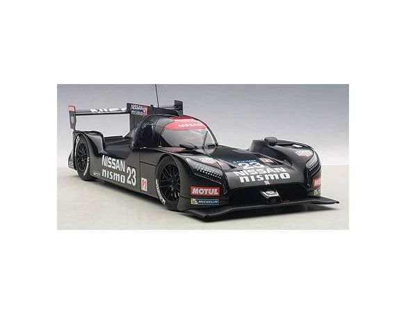 AUTOART AA81577 NISSAN GT-R TEST CAR LE MANS 2015 LIMITED 1500 PCS 1:18 Modellino