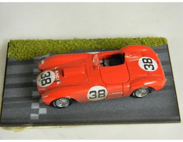 Microworld AS021 LANCIA D24 12H SEBRING '54 TARUFFI Modellino