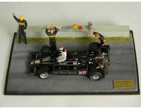 Microworld BE12 DIORAMA F1 LOTUS ANDRETTI'78 WINNER Modellino