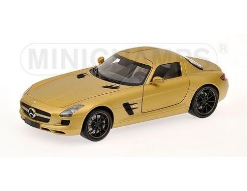 Minichamps PM100039024 MERCEDES SLS AMG 2010 GOLD 1:18 Modellino