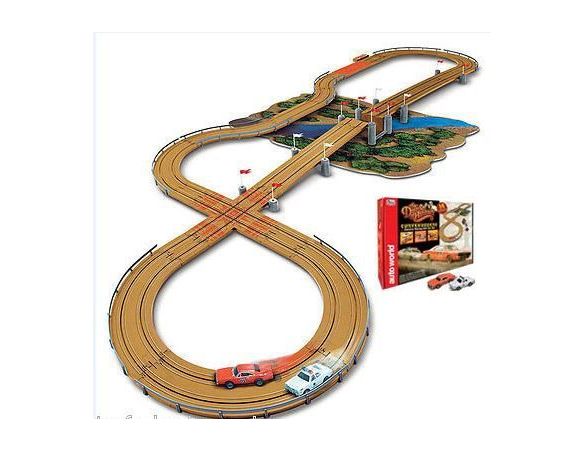 Auto World SRS259 DUKES OF HAZZARD PISTA SLOT CON 2 AUTO 1:64 (Mt. 4,30) Modellino