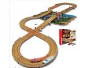 Auto World SRS259 DUKES OF HAZZARD PISTA SLOT CON 2 AUTO 1:64 (Mt. 4,30) Modellino