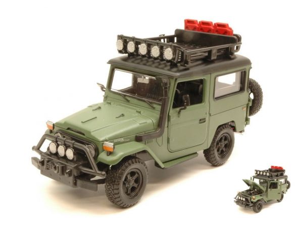 Motormax MTM79137GN TOYOTA FJ40 LAND CRISER 1974 MATT GREEN 1:24 Modellino