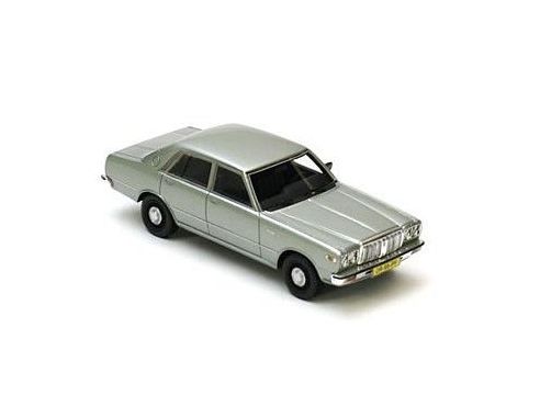 Neo 44495 DATSUN 200L LAUREL C230 LIGHT GREEN Modellino