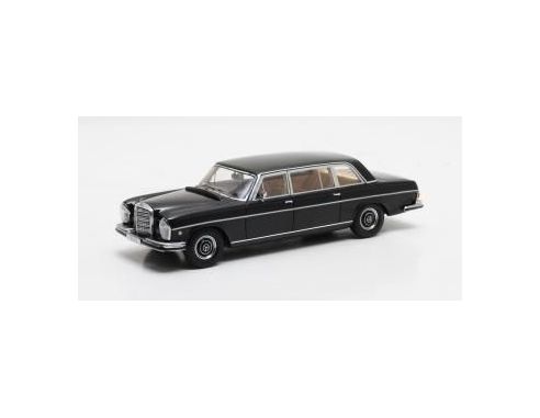 Matrix MX41302-071 MERCEDES BENZ 300 SEL W109 LANG VATICAN 1967 BLACK 1:43 Modellino