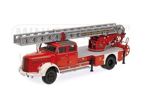 Minichamps PM109031081 MERCEDES L6600 DL30 FIRE ENG.1950 1:18 Modellino