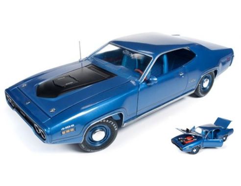 Auto World AMM1065 PLYMOUTH GTX HARD TOP 1971 BLUE METALLIC 1:18 Modellino