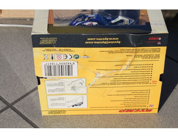 BYCMO 441845 YAMAHA YZR-M1 VALENTINO ROSSI COMANDO SLOT 1/32 - SCATOLA ROVINATA