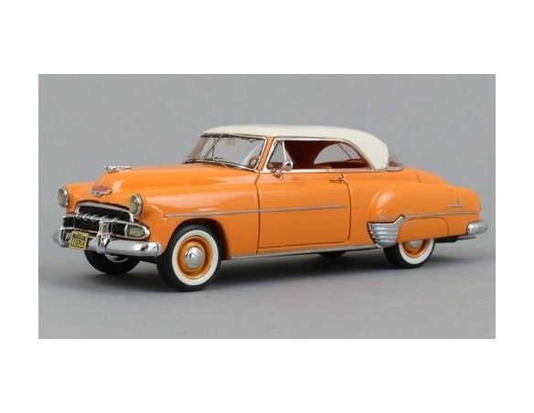 Neo Scale Models NEO44052 CHEVROLET DE LUXE STYLELINE HARDTOP COUPE' 1952 WHITE/ORANGE 1:43 Modellino