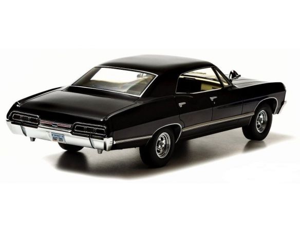 Greenlight 19001 1967 Chevrolet Impala Sport Sedan 1:18  Supernatural Modellino