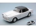 Welly WE24003HW ALFA ROMEO SPIDER SOFT TOP 2600 1960 WHITE 1:24 Modellino