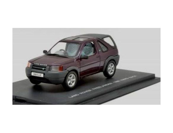 Universal Hobbies UH1505 LAND ROVER FREELANDER 1998 HARDBACK 1:43 Modellino