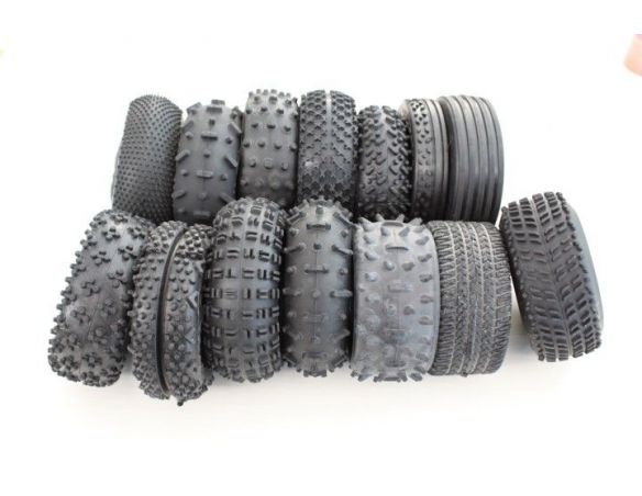 Stock 219 Gomme Vari Modelli Strada / Enduro 1:8 Ricambi Accessori Modellino
