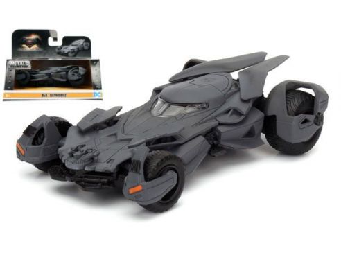 Jada JADA98245 BATMOBILE 2016 BATMAN VS SUPERMAN 1:32 Modellino