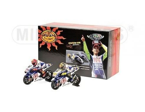Minichamps PM122094699 YAMAHA V.ROSSI/J.LORENZO 2009 1:12 Modellino