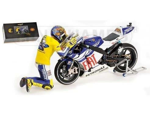 Minichamps PM122103146 YAMAHA V.ROSSI 2010 VALENCIA W/PILOTE BYE BYE BABY 1:12 Modellino