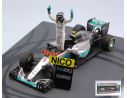 Spark Model S5025 MERCEDES F1 W07 N.ROSBERG 2016 N.6 2nd ABU DHABI GP W/FIGURINE 1:43 Modellino
