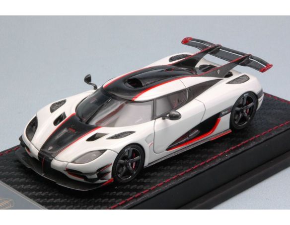 Ixo model F038-02B KOENIGSEGG AGERA ONE 1 2014 PEBBLE WHITE COMPONENT PCS 207-LIM.150 1:43 Modellino