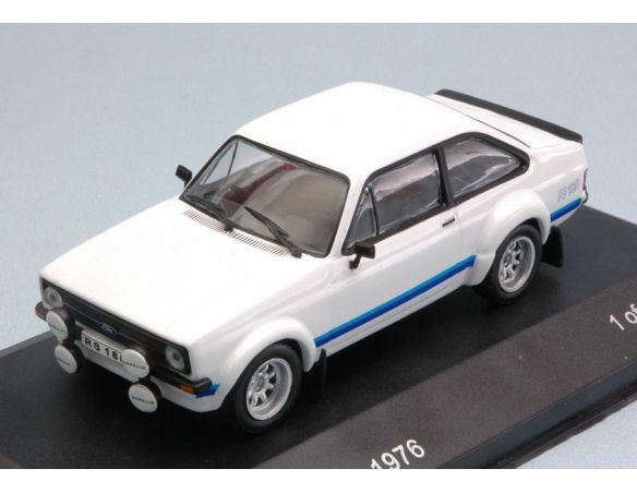 White Box WB226 FORD ESCORT II RS 1800 1976 WHITE 1:43 Modellino
