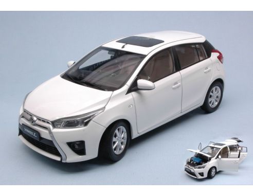 Paudi Model PD2317W TOYOTA YARIS L 2014 WHITE 1:18 Modellino