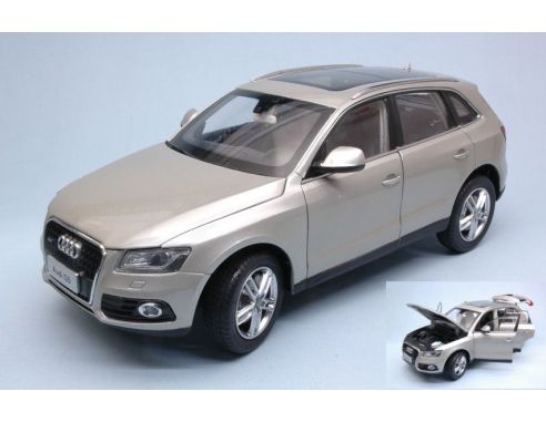 Paudi Model PD2324WG AUDI Q5 2014 LIGHT GOLD 1:18 Modellino