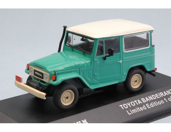 Triple 9 T9P-10011 TOYOTA BANDEIRANTE 1967 (LAND CRUISER FJ40) GREEN WITH WHITE ROOF 1:43 Modellino