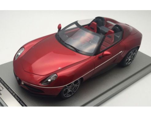 Tecnomodel TMD1868A ALFA ROMEO DISCO VOLANTE SPYDER 2016 MET.GOLD/RED 1:18 Modellino