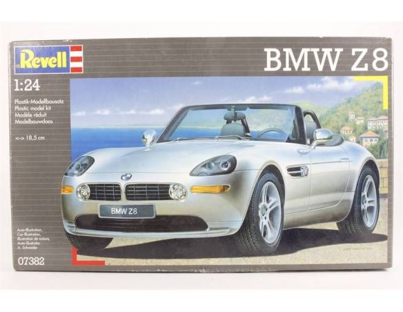 Revell 07382 BMW Z8 1:24 Kit Auto Modellino
