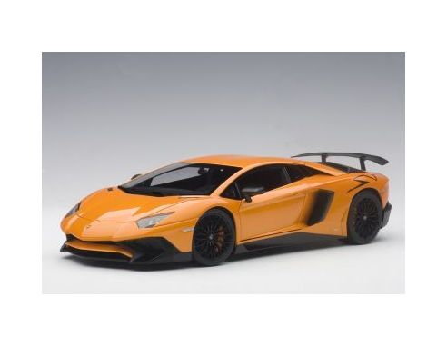 Auto Art / Gateway AA74557 LAMBORGHINI AVENTADOR LP750-4 SV ORANGE 1:18 Modellino