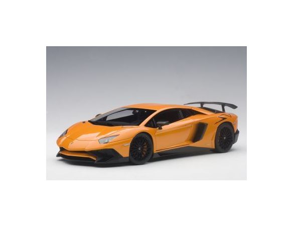 Auto Art / Gateway AA74557 LAMBORGHINI AVENTADOR LP750-4 SV ORANGE 1:18 Modellino