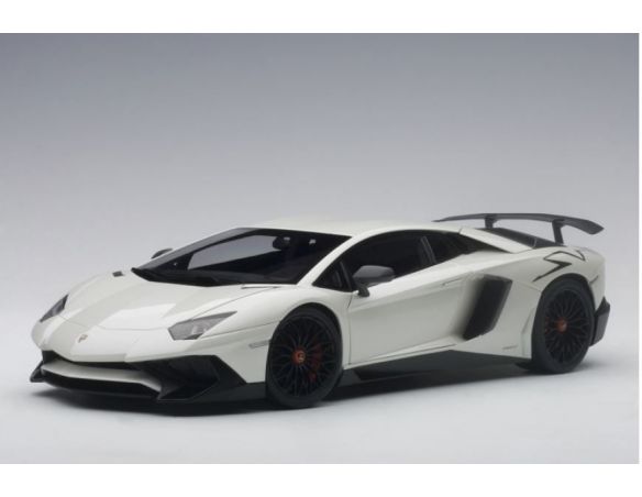 Auto Art / Gateway AA74555 LAMBORGHINI AVENTADOR LP750-4 SV 2015 WITHOUT SV LOGO MET.WHITE 1:18 Modellino