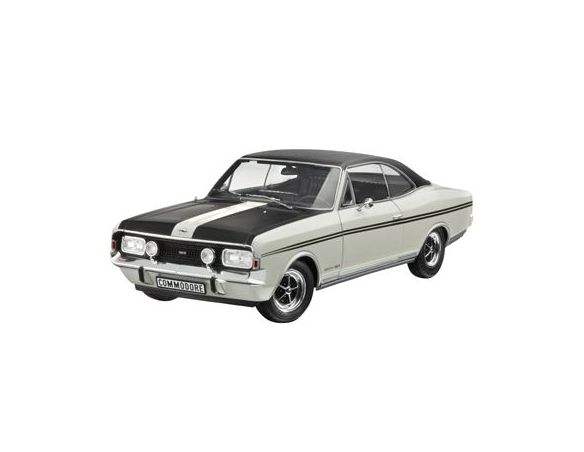 Revell RV9027 OPEL COMMODORE GS/E 1970 WHITE 1:18 Modellino