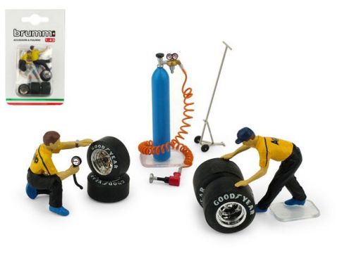 Brumm BMF091 SET CAMBIO GOMME 2 MECCANICI + ACCESSORI Modellino