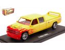 Greenlight GREEN86481 CUSTOM C-2500 CREW CAB SILVERADO KILL BILL (2003) PUSSY WAGON  1:43 Modellino