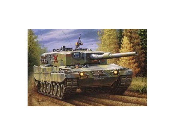 Revell 03103 MAIN BATTLE TANK LEOPARD 2 A4 1:72 KIT Modellino