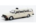 Matrix MX12106-052 VOLVO 245 TRANSFER (LWB) TAXI 1978 1:43 Modellino
