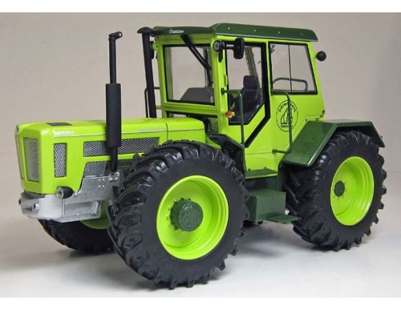 Welly WEIS2043 SCHLUTER SUPER TRAC 1900 TVL 1989 1:32 Modellino