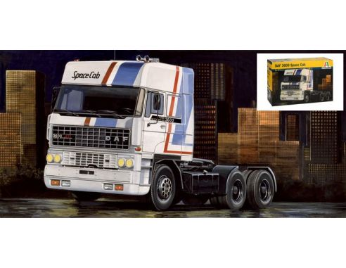 Italeri IT0777 DAF 3600 SPACE CAB  KIT 1:24 Modellino