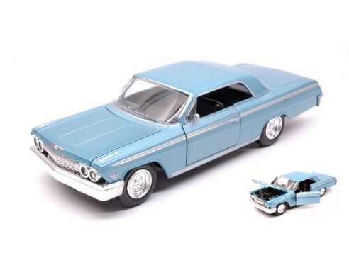 New Ray NY71843BL CHEVROLET IMPALA SS 1962 LIGHT BLUE METALLIC 1:24 Modellino