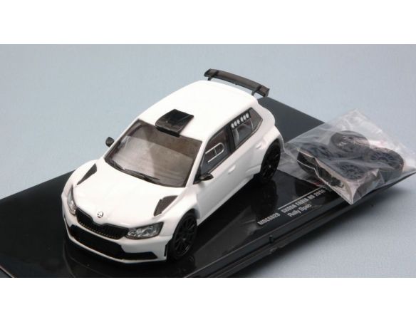 Ixo model MDCS020 SKODA FABIA R5 2016 WHITE W/4 TIRES 1:43 Modellino