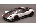 Motormax MTM79158WH PAGANI ZONDA CINQUE 2009 WHITE/CARBON 1:18 Modellino