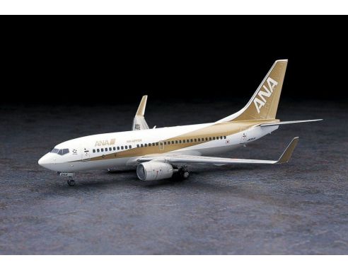 Hasegawa 10735 ANA ALL NIPPON AIRWAYS BOEING 737-700 KIT Aerei 1:200 Modellino