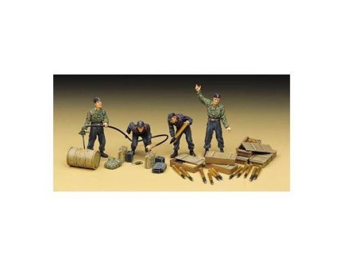 ACADEMY 1376 GERMAN TANK SUPPLIES & GREW SET 1:35 Kit Modellino