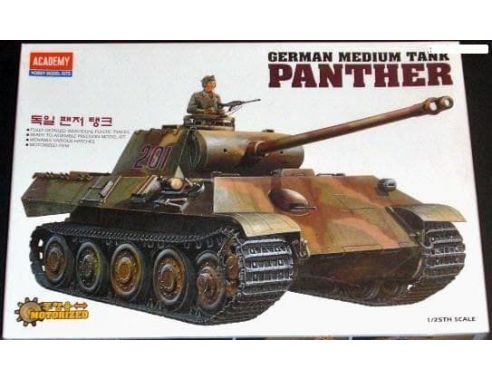 ACADEMY 1329 GERMAN MEDIUM TANK PANTHER 1:25 Kit Modellino