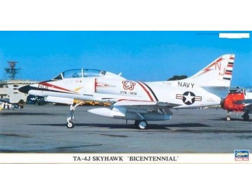 HASEGAWA 09901 T4-4J SKYHAWK BICENTENNIAL 1:48 KIT Modellino