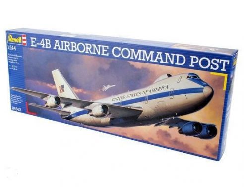 REVELL 04663 E-4B AIRBORNE COMMAND POST 1:144 KIT Modellino