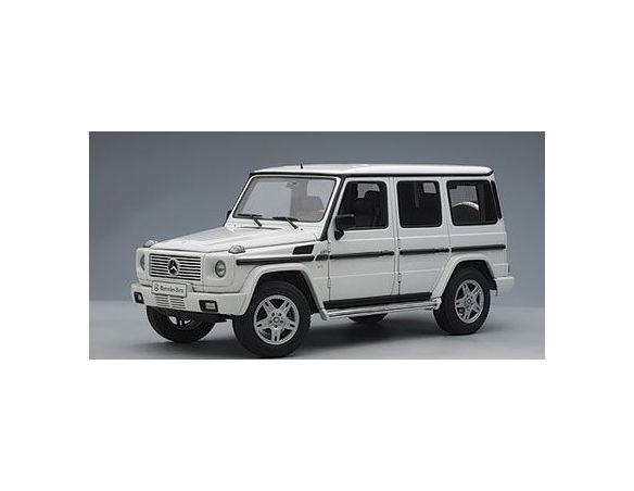 Auto Art 76103 MERCEDES BENZ G WAGON LWB WHITE 1:18 Modellino